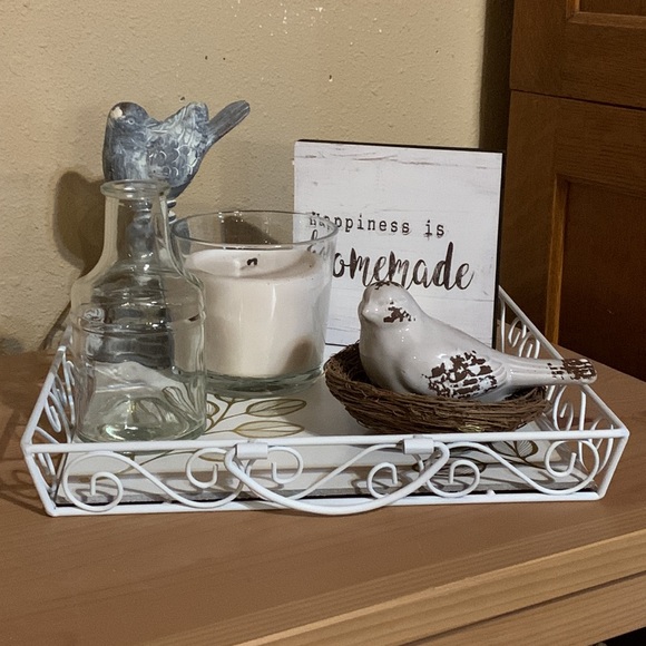 White Metal Tray with Removable Insert - Picture 2 of 6